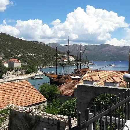 Emily 公寓 萨度拉德